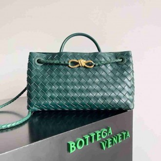 Bottega Veneta Andiamo Small East West Bag in Green Intrecciato Lambskin