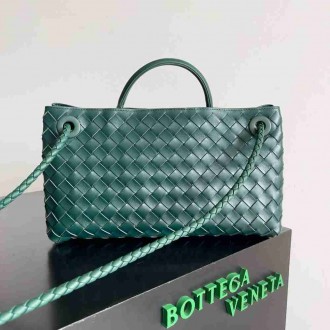 Bottega Veneta Andiamo Small East West Bag in Green Intrecciato Lambskin