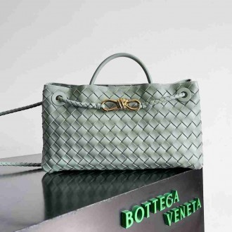 Bottega Veneta Andiamo Small East West Bag in Sauge Intrecciato Lambskin