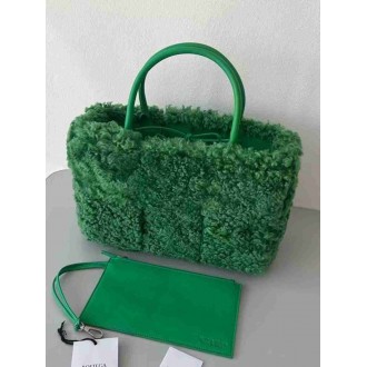 Bottega Veneta Arco Tote In Green Intrecciato Shearling