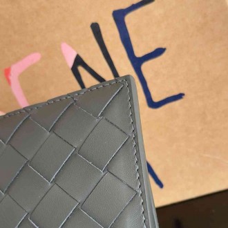Bottega Veneta Bi-fold Wallet in Slate Intrecciato Calfskin