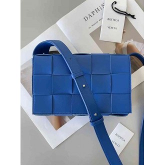 Bottega Veneta Cassett Bag In Blue Intrecciato Lambskin