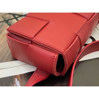 Bottega Veneta Cassette Belt Bag In Red Intrecciato Leather