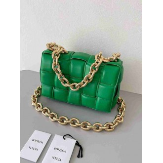 Bottega Veneta Chain Cassette Bag In Parakeet Lambskin