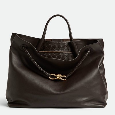 Bottega Veneta Large Andiamo Bag in Fondant Smooth Calfskin