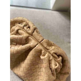 Bottega Veneta Large Pouch Clutch In Beige Intrecciato Lambskin