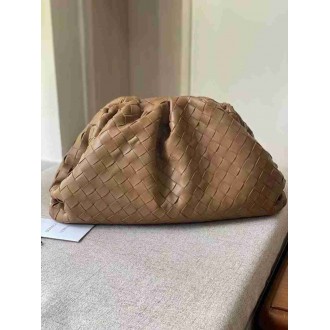 Bottega Veneta Large Pouch Clutch In Caramel Intrecciato Lambskin