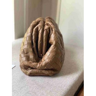 Bottega Veneta Large Pouch Clutch In Caramel Intrecciato Lambskin