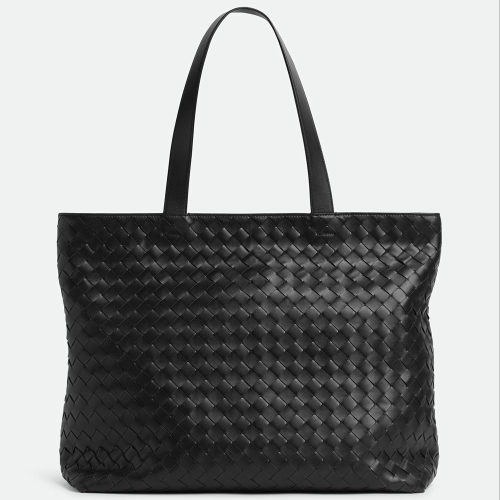 Bottega Veneta Large Zipped Tote in Black Intrecciato Calfskin
