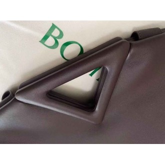 Bottega Veneta Medium Point Top Handle Bag In Grape Leather