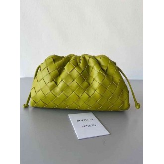 Bottega Veneta Mini Pouch In Kiwi Intrecciato Lambskin
