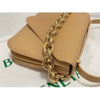 Bottega Veneta Mount Medium Envelope Bag In Almond Calfskin