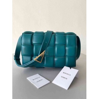 Bottega Veneta Padded Cassette Bag In Mallard Lambskin