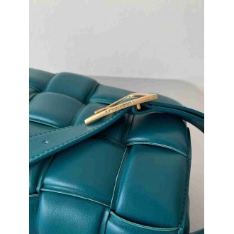 Bottega Veneta Padded Cassette Bag In Mallard Lambskin