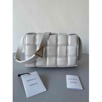 Bottega Veneta Padded Cassette Bag In White Lambskin