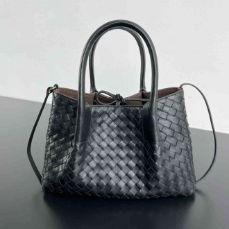 Bottega Veneta Pinacoteca Small Bag in Black Intrecciato Calfskin