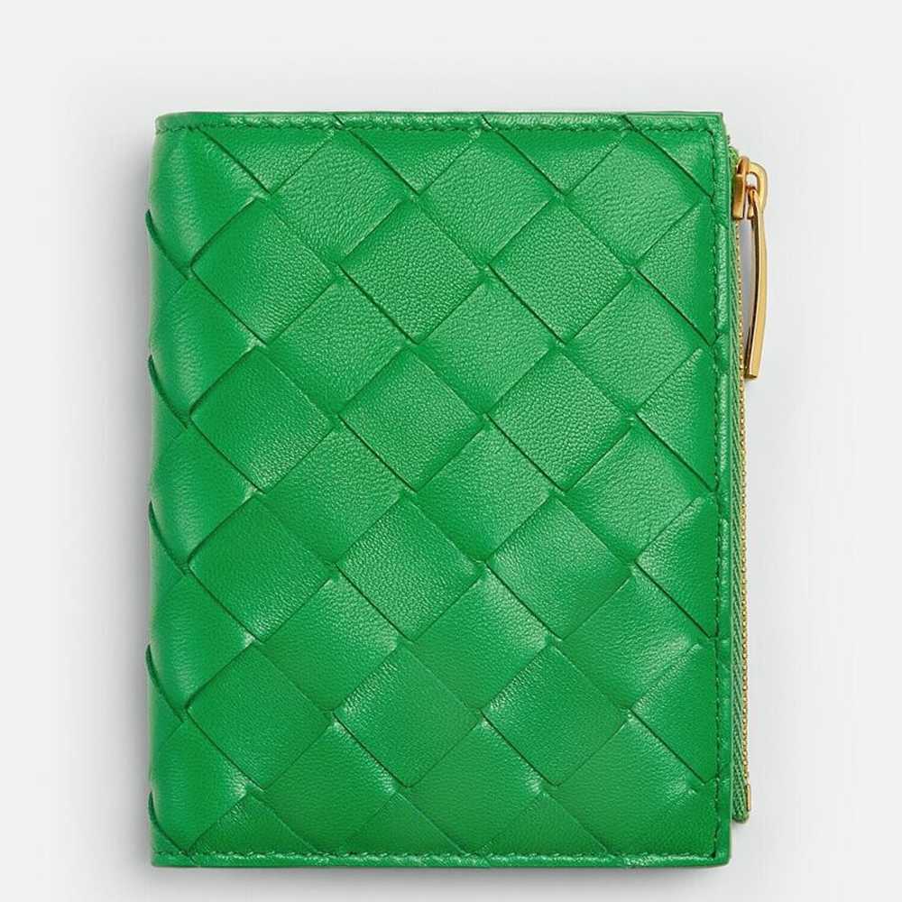 Bottega Veneta Small Bi-Fold Wallet in Green Intrecciato Lambskin