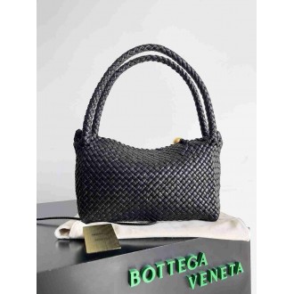 Bottega Veneta Tosca Bag in Black Intrecciato Calfskin