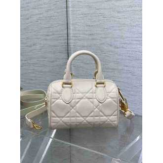 Dior Groove 20 Bag in Dusty Ivory Macrocannage Calfskin