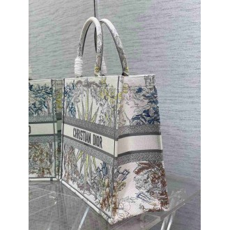 Dior Large Dior Book Tote In Multicolor Reve d'Infini Embroidery