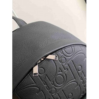 Dior Rider 2.0 Zipped Backpack in Black Gravity Leather