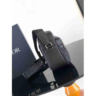 Dior Rider 2.0 Zipped Messenger Bag in Black Oblique with Black Leather