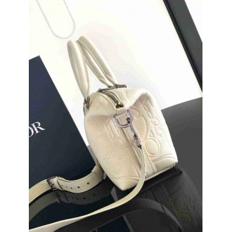 Dior Weekender 25 Bag in Beige Dior Gravity Leather