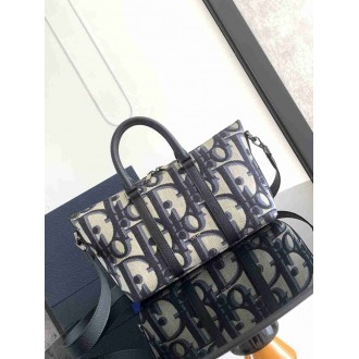 Dior Weekender 25 Bag in Beige Maxi Dior Oblique Jacquard