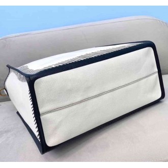 Fendi Shopper Bag In White Glazed Canvas