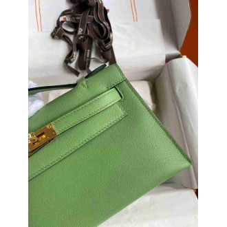Hermes Kelly Pochette Handmade Bag in Vert Criquet Swift Calfskin