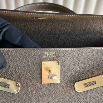 Hermes Kelly Retourne 35 Handmade Bag in Taupe Clemence Leather