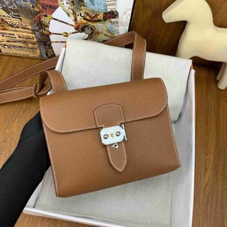 Hermes Sac a Depeches 21 Bag in Gold Clemence Leather