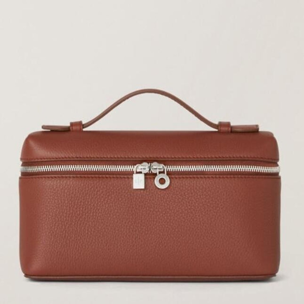 Loro Piana Extra Pocket Pouch L19 in Tobacco Grained Leather