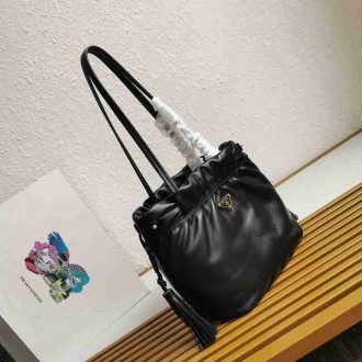 Prada Shoulder Bag in Black Nappa Leather