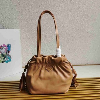 Prada Shoulder Bag in Brown Nappa Leather