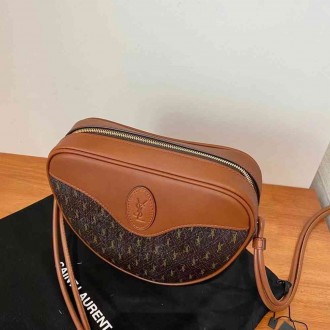 Saint Laurent Le Monogramme C?ur Bag In Canvas