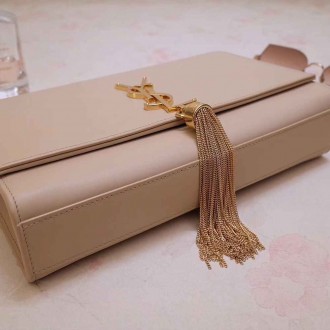Saint Laurent Medium Kate Bag With Tassel In Powder Smooth Leather