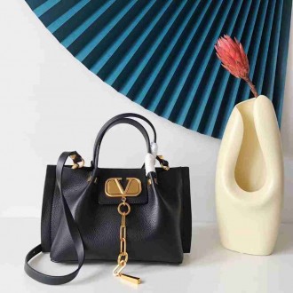 Valentino Vlogo Escape Small Shopper In Black Grainy Calfskin